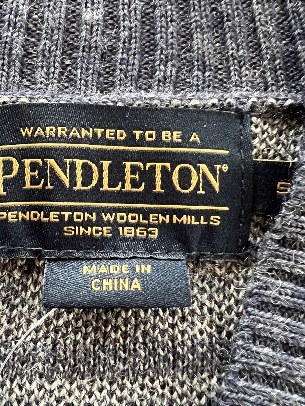 Pendleton Women’s Patterned Wool Blend Cardigan Sweater - Picture 2 of 4
